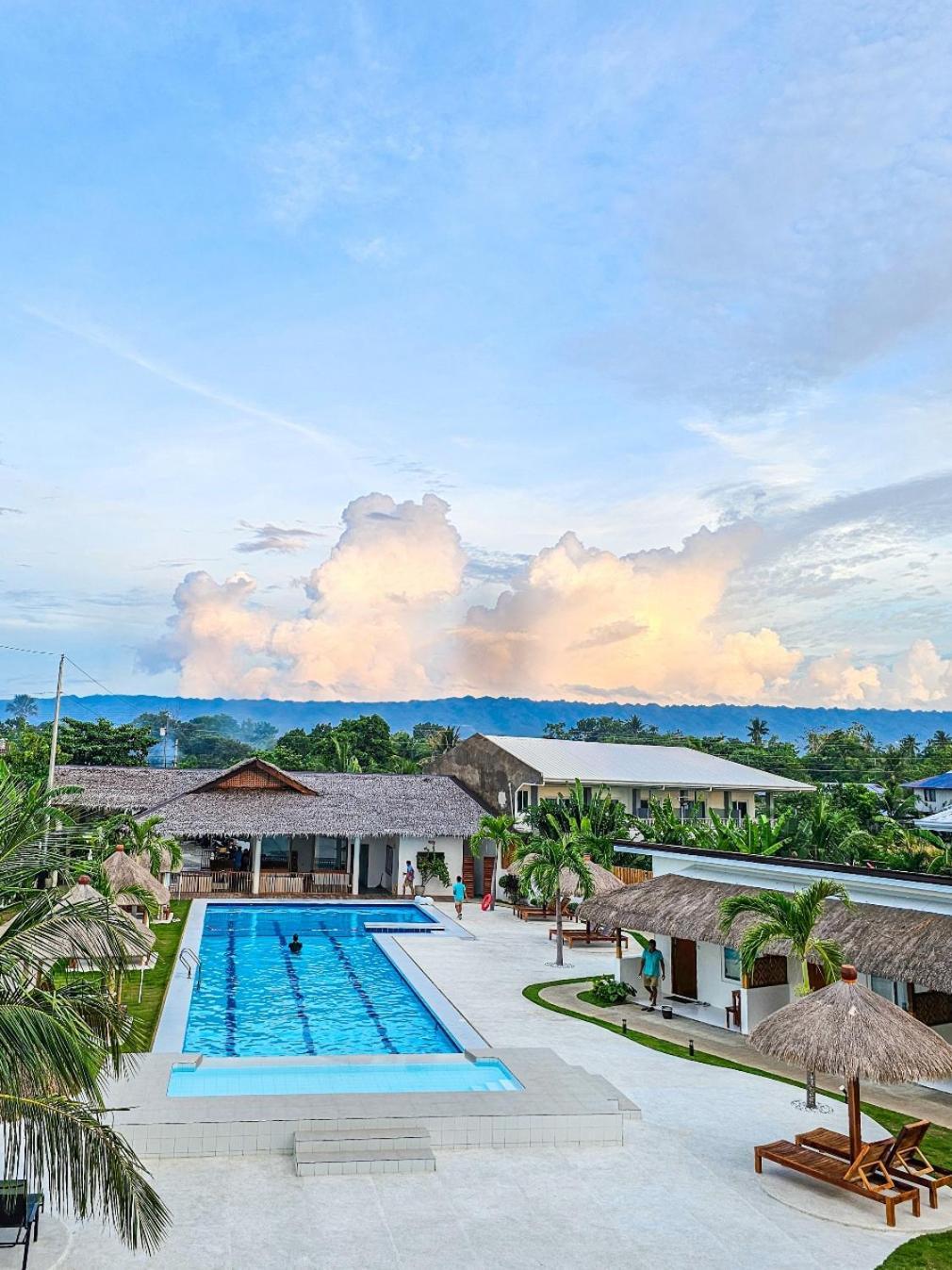 Treeshade Resort & Spa Moalboal Exterior photo