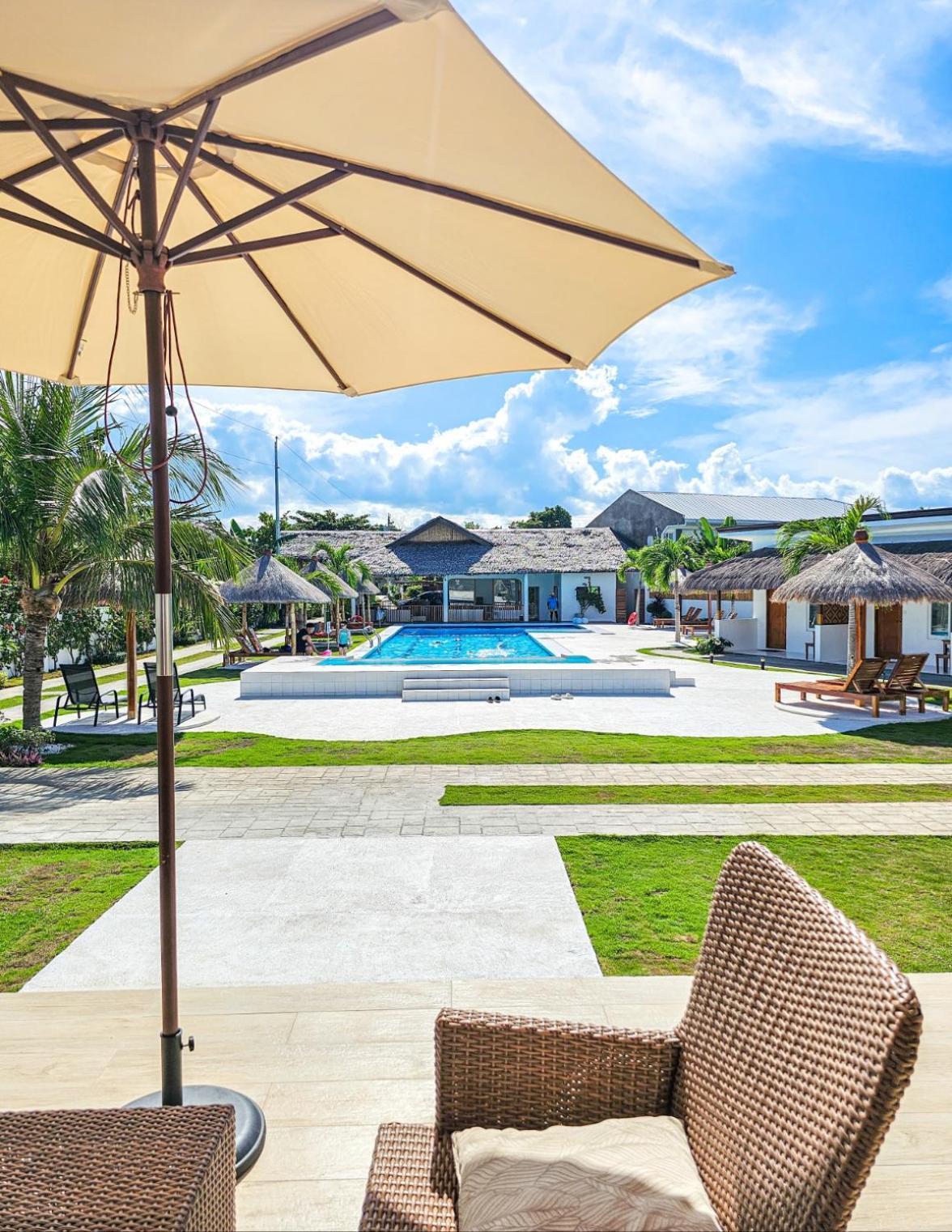 Treeshade Resort & Spa Moalboal Exterior photo