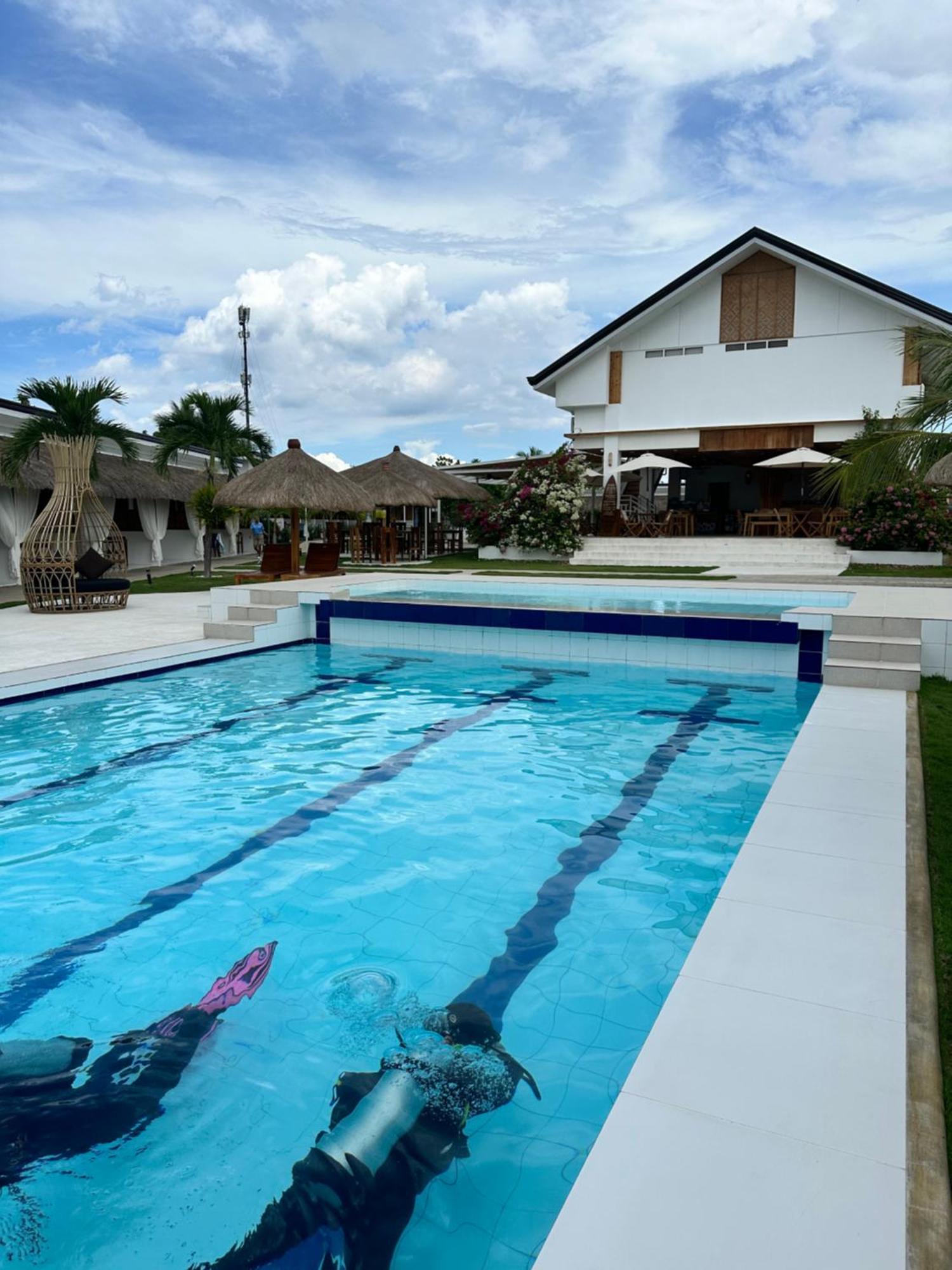Treeshade Resort & Spa Moalboal Exterior photo